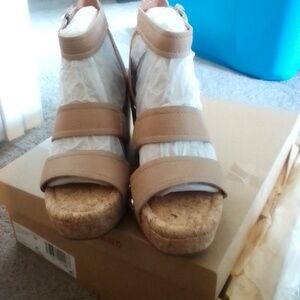 NWT Lucky Valintina size 6 shoes